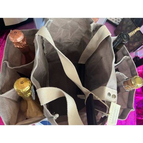 Napa Ca Sterling Vineyards from 2024 exclusive limited edition wine carrier - Picture 9 of 11